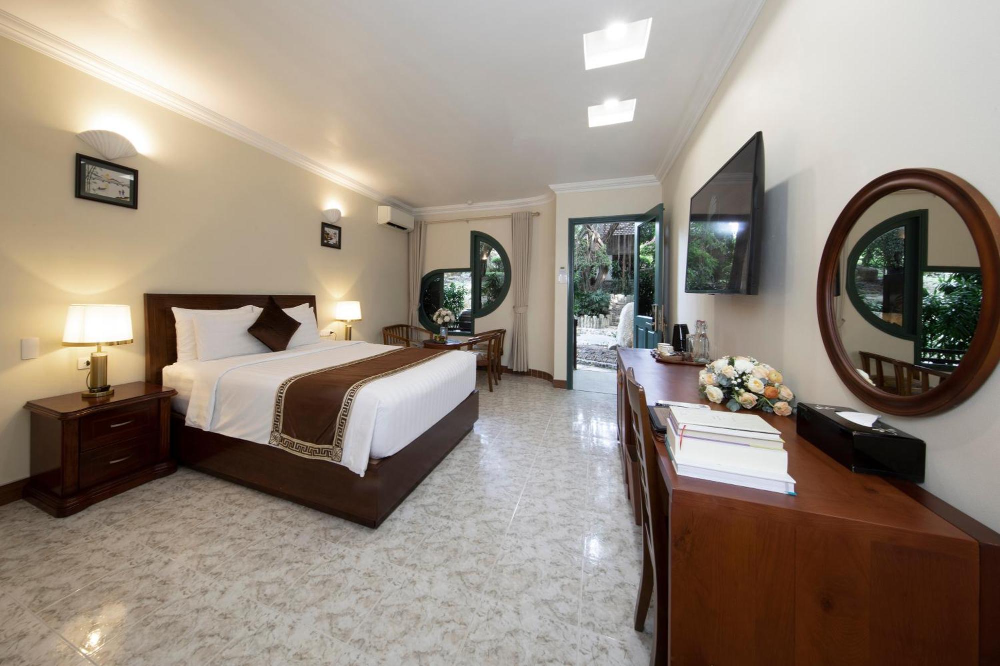 Phuong Nam Resort Thuan An Exterior foto